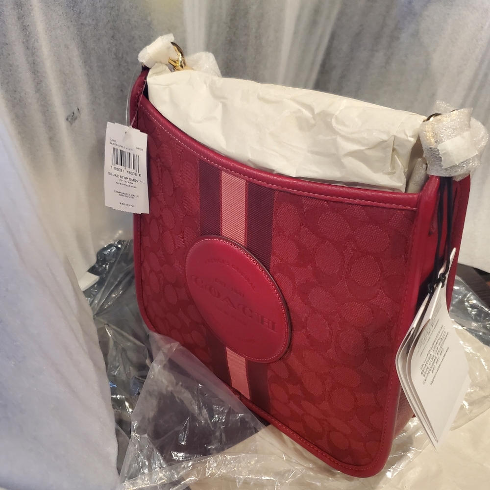 Coach - Picture 4 of 7